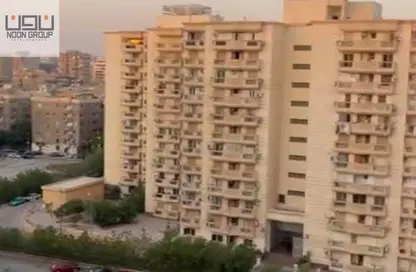 شقة - 3 غرف نوم - 2 حمامات للبيع في شارع سعيد زكريا - حي السفارات - مدينة نصر - القاهرة