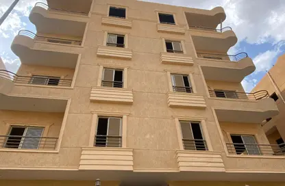 شقة - 3 غرف نوم - 2 حمامات للبيع في شارع جمال عبد الناصر - التوسعات الشمالية - مدينة 6 أكتوبر - الجيزة