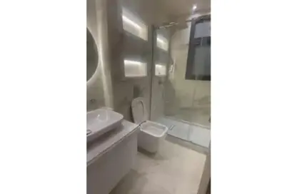 Apartment - 3 Bedrooms - 3 Bathrooms for sale in Sodic East - 6th District - New Heliopolis - Cairo