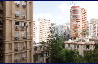 شقة - 3 غرف نوم - 3 حمامات للبيع في شارع مصطفي ماهر - جليم - حي شرق - الاسكندرية