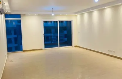 Apartment - 3 Bedrooms - 3 Bathrooms for rent in Hyde Park - New Cairo City - Cairo