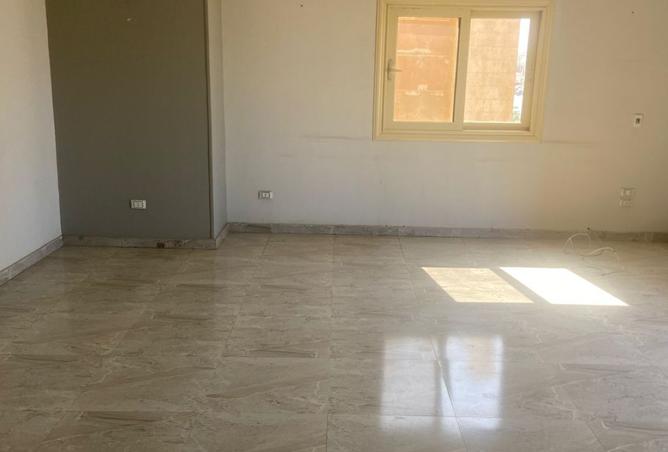 8218515 - Property Main Image