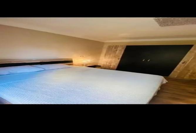 8004300 - Property Image 3