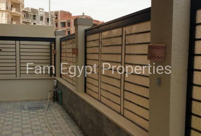 8042431 - Property Image 2