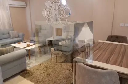 Apartment - 2 Bedrooms - 1 Bathroom for rent in Al Rehab - New Cairo City - Cairo