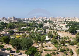 شقة - 4 غرف نوم - 4 حمامات للبيع في شارع طريق الحرية - الأزاريطة - حي وسط - الاسكندرية