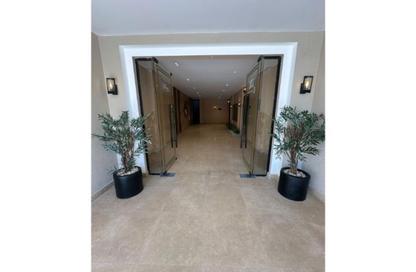 Apartment - 3 Bedrooms - 2 Bathrooms for sale in Village West - Sheikh Zayed Compounds - Sheikh Zayed City - Giza