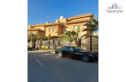 Villa - 6 Bedrooms - 4 Bathrooms for sale in Moon Valley - South Investors Area - New Cairo City - Cairo