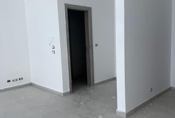 7952289 - Property Image 3