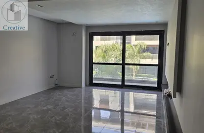 شقة - 3 غرف نوم - 2 حمامات للبيع في الباتيو 5 ايست - الباتيو - كمبوندات الشروق - مدينة الشروق - القاهرة