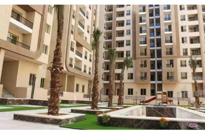 Apartment - 2 Bedrooms - 2 Bathrooms for sale in Capital East - Nasr City Compounds - Nasr City - Cairo