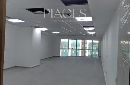 مساحات مكتبية - استوديو - 2 حمامات للايجار في شارع ال ٩٠ الجنوبي - شارع التسعين الجنوبي - التجمع الخامس - مدينة القاهرة الجديدة - القاهرة