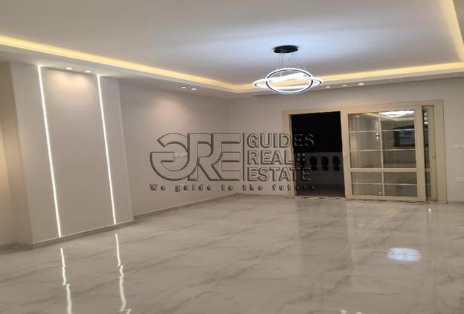 8179127 - Property Image 2