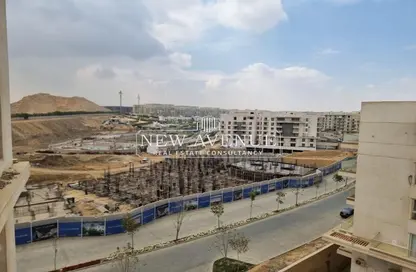 Apartment - 3 Bedrooms - 3 Bathrooms for sale in Mountain View iCity - 5th Settlement Compounds - The 5th Settlement - New Cairo City - Cairo
