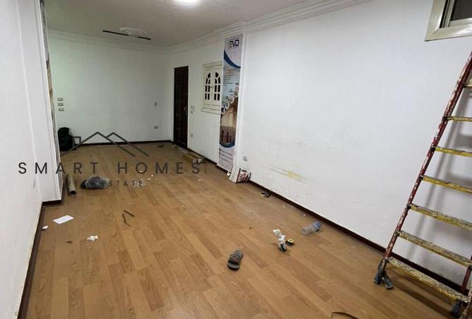 8318904 - Property Image 2