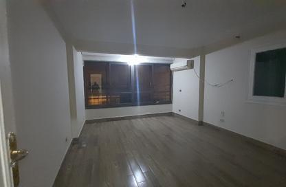 شقة - 3 غرف نوم - 2 حمامات للايجار في المهندسين - الجيزة