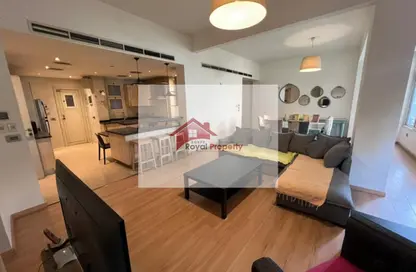 Apartment - 2 Bedrooms - 2 Bathrooms for rent in Ahmed Heshmat St. - Zamalek - Cairo