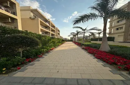 Apartment - 3 Bedrooms - 3 Bathrooms for sale in Fifth Square - The 5th Settlement - New Cairo City - Cairo