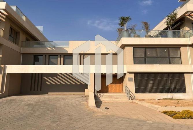 8041641 - Property Image 2
