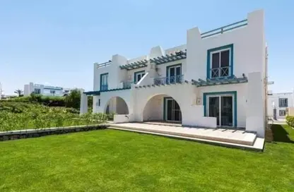 Chalet - 2 Bedrooms - 2 Bathrooms for sale in Mountain View - Ras Al Hekma - North Coast
