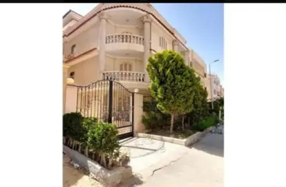 شقة - 3 غرف نوم - 2 حمامات للبيع في السياحية الاولى - التوسعات الشمالية - مدينة 6 أكتوبر - الجيزة