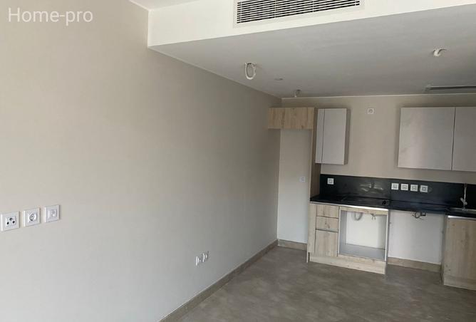 8243608 - Property Main Image