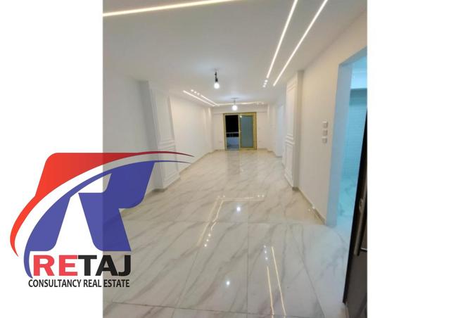 8291973 - Property Image 2