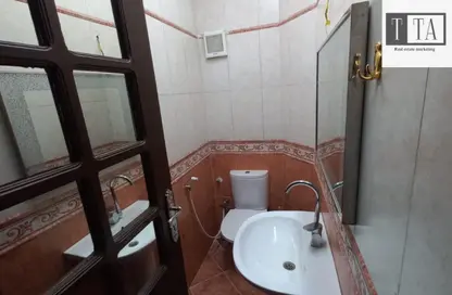 شقة - 4 غرف نوم - 3 حمامات للايجار في شارع الاندلس - روكسي - مصر الجديدة - القاهرة