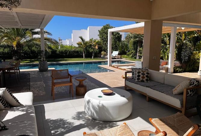 8177356 - Property Image 2