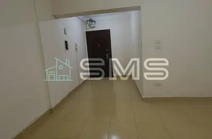 Apartment - 2 Bedrooms - 1 Bathroom for rent in Arabeya - South Investors Area - New Cairo City - Cairo