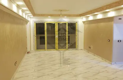 Apartment - 3 Bedrooms - 2 Bathrooms for sale in Smouha Square - Smouha - Hay Sharq - Alexandria