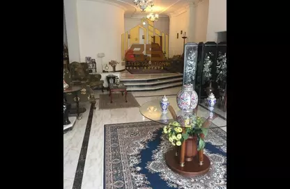 دوبلكس - 4 غرف نوم - 3 حمامات للبيع في الحي السادس - مدينة العبور - القليوبية