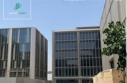 محل تجاري - استوديو - 2 حمامات للايجار في شارع ال ٩٠ الجنوبي - شارع التسعين الجنوبي - التجمع الخامس - مدينة القاهرة الجديدة - القاهرة