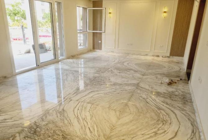 8313700 - Property Image 2