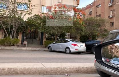 Apartment - 3 Bedrooms - 2 Bathrooms for sale in 7th District - Sheikh Zayed City - Giza