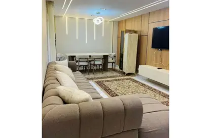 Apartment - 2 Bedrooms - 1 Bathroom for rent in New Cairo City - Cairo