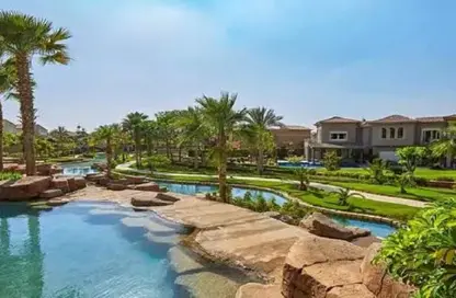 Apartment - 4 Bedrooms - 4 Bathrooms for sale in Swan Lake Residence - 5th Settlement Compounds - The 5th Settlement - New Cairo City - Cairo