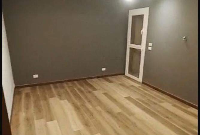 8082606 - Property Image 2