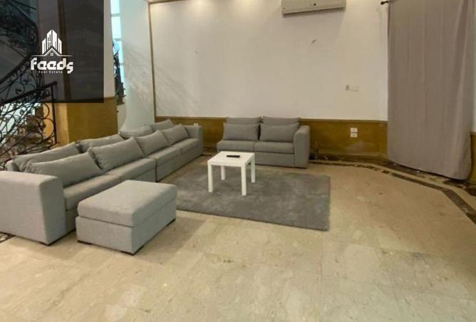 8325564 - Property Image 2