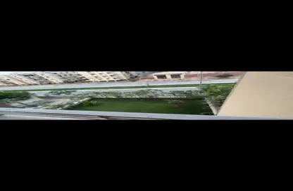 شقة - 2 غرف نوم - 2 حمامات للبيع في فيلدج جيت - المستثمرين الجنوبية - مدينة القاهرة الجديدة - القاهرة