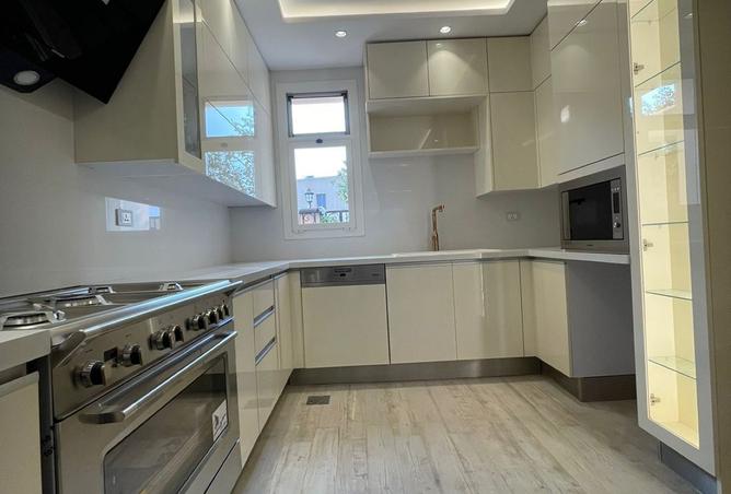 8329310 - Property Image 3