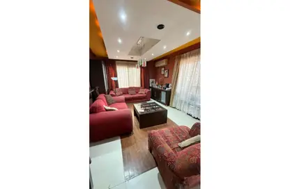 Apartment - 3 Bedrooms - 2 Bathrooms for sale in Ard El Golf - Heliopolis - Masr El Gedida - Cairo