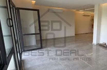 شقة - 3 غرف نوم - 3 حمامات للايجار في ذا كورت ياردز - كمبوندات الشيخ زايد - الشيخ زايد - الجيزة