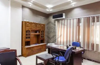 Office Space - Studio - 1 Bathroom for rent in Shaarawy St. - Laurent - Hay Sharq - Alexandria