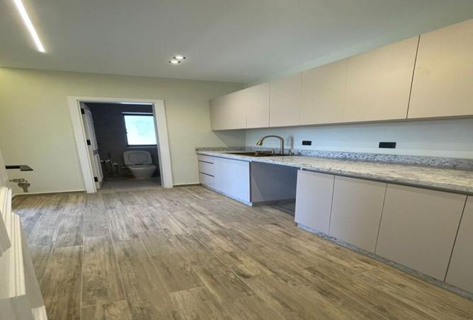 8471672 - Property Image 2