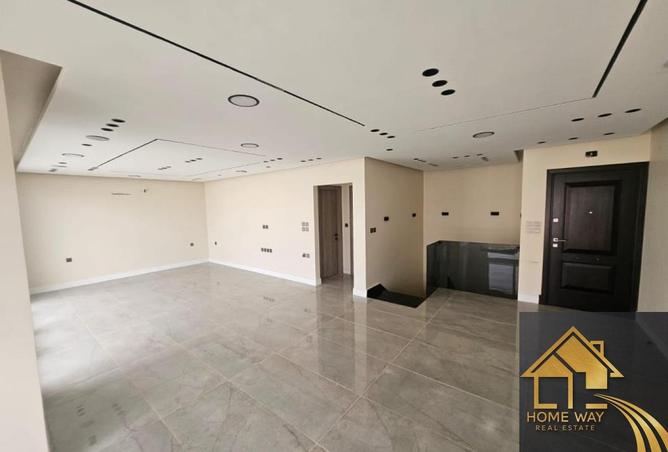 8379007 - Property Image 2