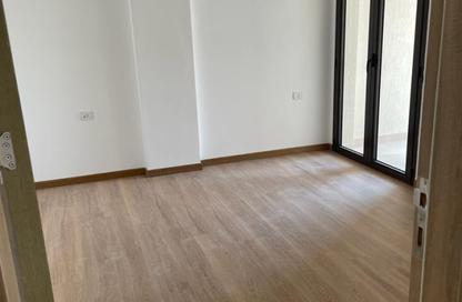 شقة - 3 غرف نوم - 2 حمامات للايجار في مون ريزيدنس - فيفث سكوير - التجمع الخامس - مدينة القاهرة الجديدة - القاهرة