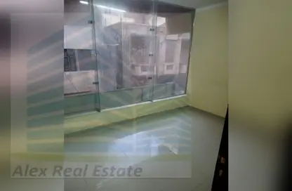 Office Space - Studio - 2 Bathrooms for rent in Ahmed Shawky St. - Sidi Gaber - Hay Sharq - Alexandria