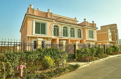 منزل مزدوج - 4 غرف نوم - 4 حمامات للبيع في كليوباترا بالاس - الحي الخامس - مدينة الشروق - القاهرة