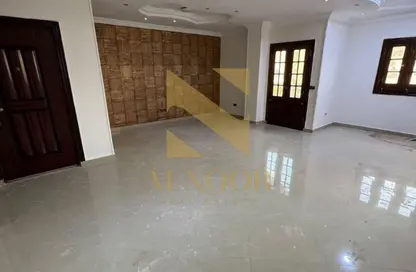 شقة - 3 غرف نوم - 2 حمامات للايجار في لازورد - الحي الثامن - الشيخ زايد - الجيزة